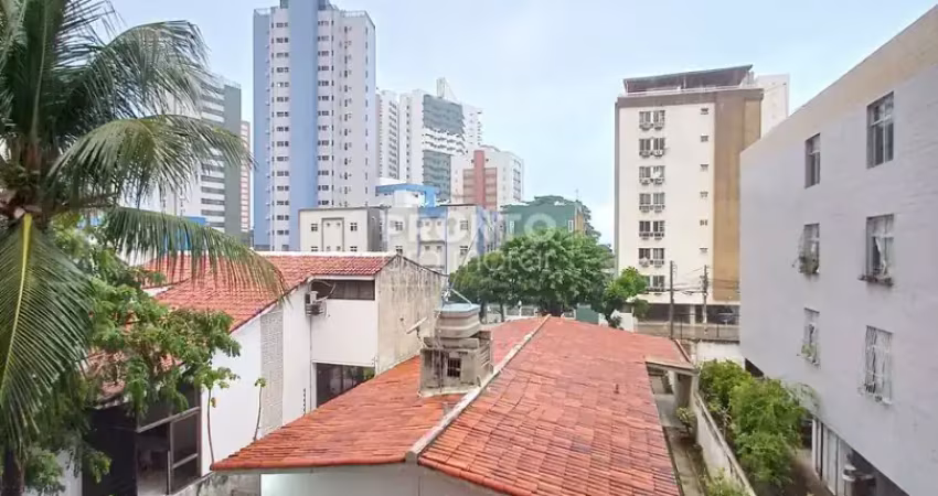 Apartamento excelente com 3 quartos sendo 1 suite em candeias