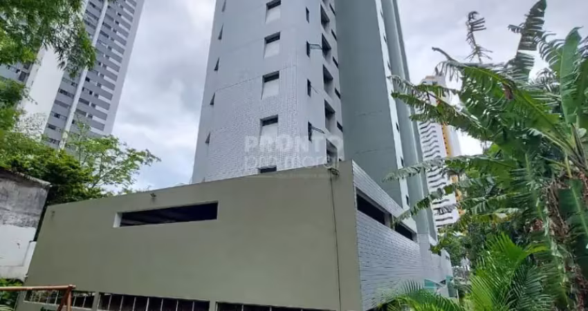 Apartamento com excelente localização em casa forte, possui 80,20m² de área construída.