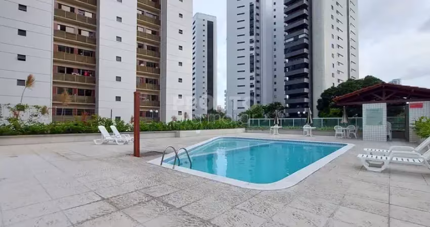 Excelente apartamento localizado em casa amarela com 157,32m² de área privativa.