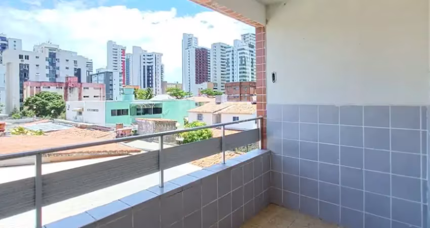 Apartamento com 3 quartos sendo 1 suite e varanda em excelente localização - piedade