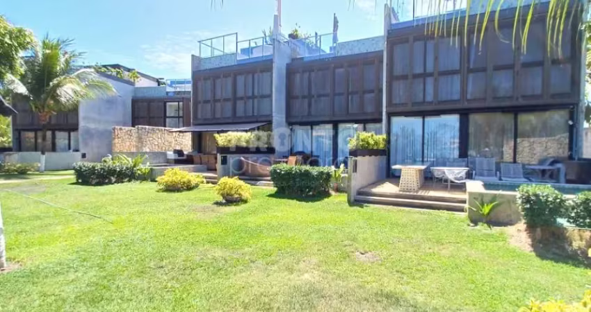 Excelente bangalô com cobertura gourmet, localizado em enseadinha - serrambi umas das praias mais lindas do litoral pernambucano.
