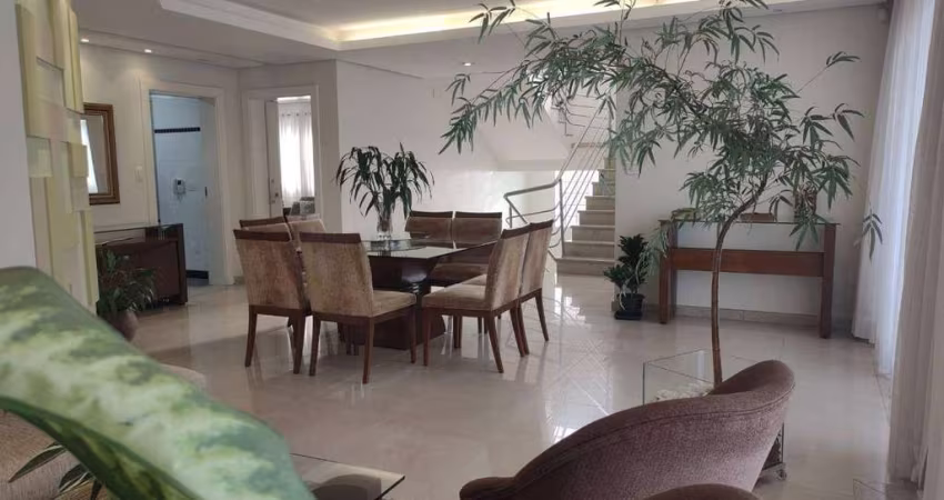 Casa com 4 dormitórios à venda, 450 m² por R$ 3.200.000,00 - Centro - Varginha/MG