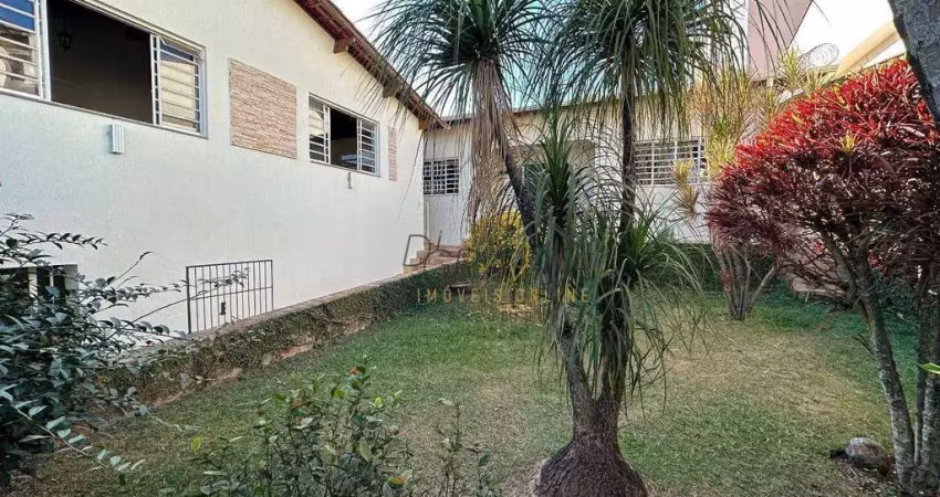 Casa com 4 dormitórios à venda, 300 m² por R$ 950.000,00 - Santa Luiza - Varginha/MG