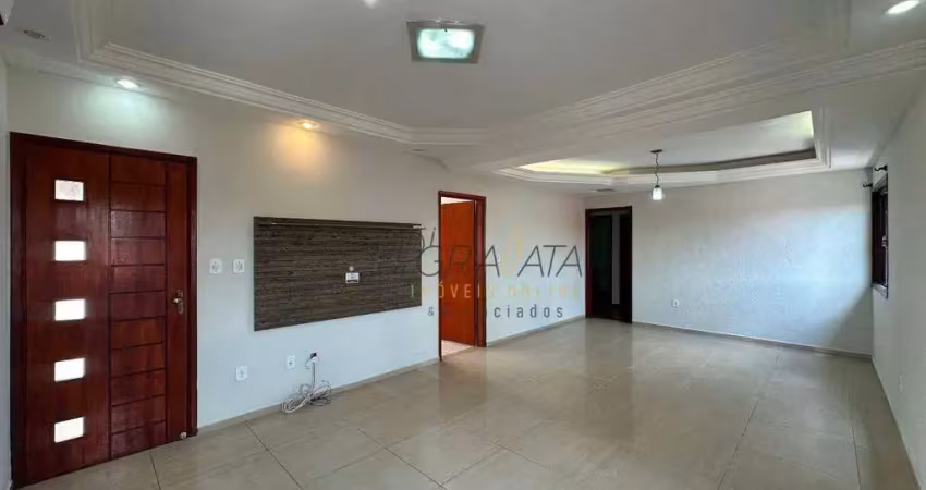 Casa com 3 dormitórios à venda, 119 m² por R$ 590.000,00 - Parque São José - Varginha/MG
