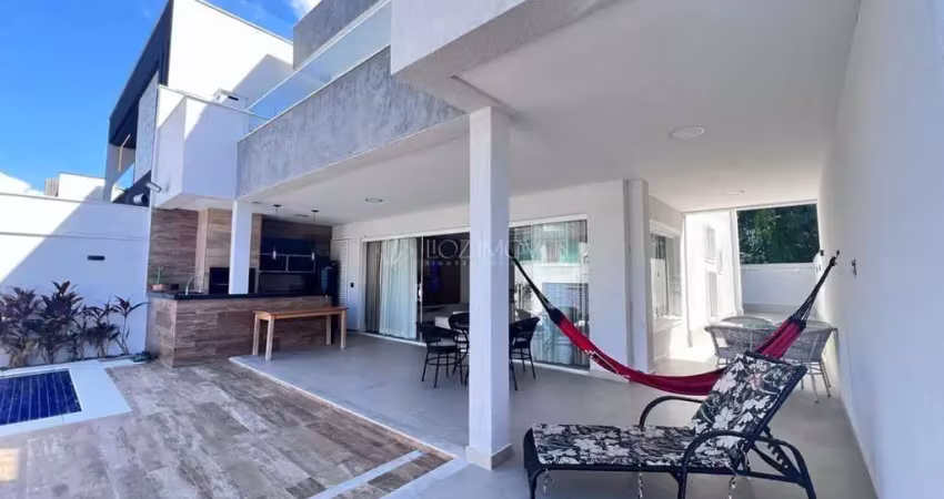 Vendo casa triplex no condomínio art life recreio com 4 quartos.