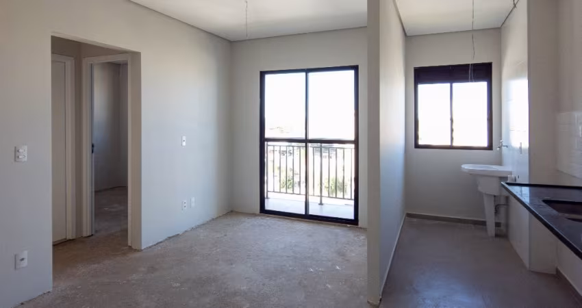 Lindo apartamento em condomínio com coworking, academia e piscina.