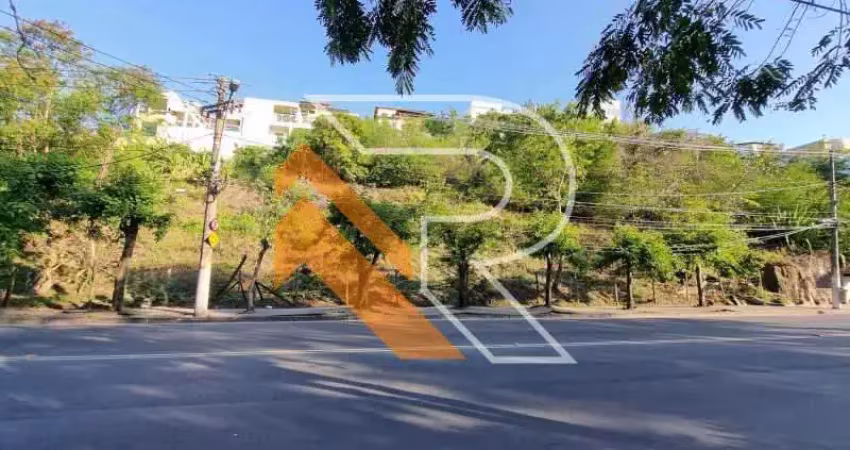 Terreno à venda na Avenida Almirante Tamandaré, Piratininga, Niterói