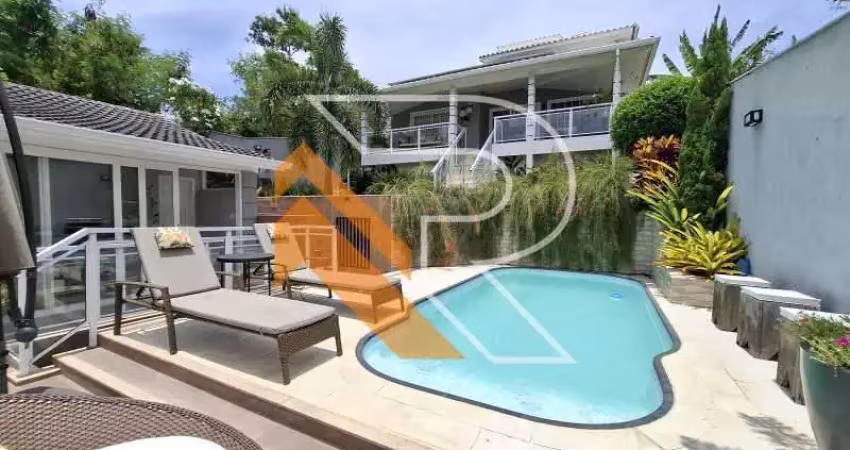 Casa com 3 quartos à venda na Rua Achylles de Albuquerque Oliveira, Camboinhas, Niterói