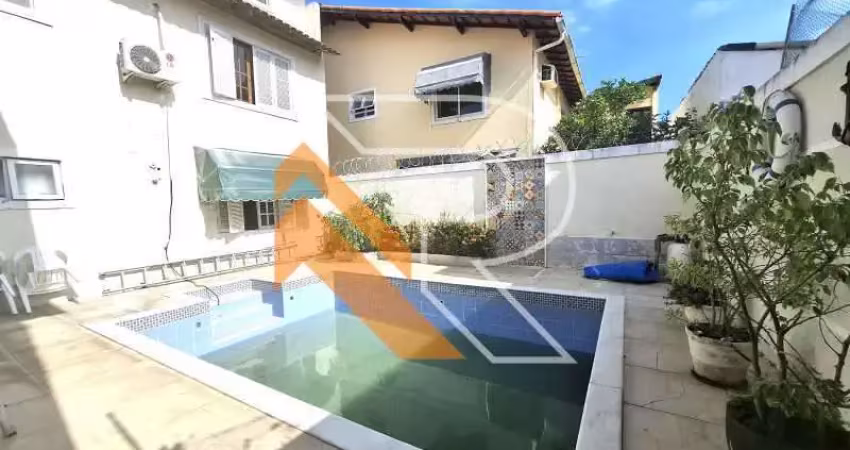 Casa com 6 quartos à venda na Rua Doutor Ernani Luiz da Cunha, Piratininga, Niterói