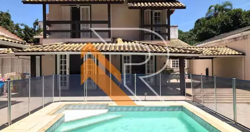 Casa com 3 quartos para alugar na Rua Santo Eduardo, Piratininga, Niterói