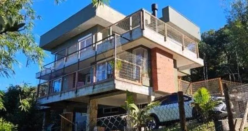 casa vista mar com 3 quartos Garopaba SC