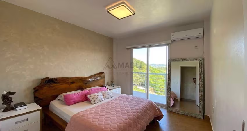 Vendo Casa com Vista Para a Lagoa  Costa do Macacu