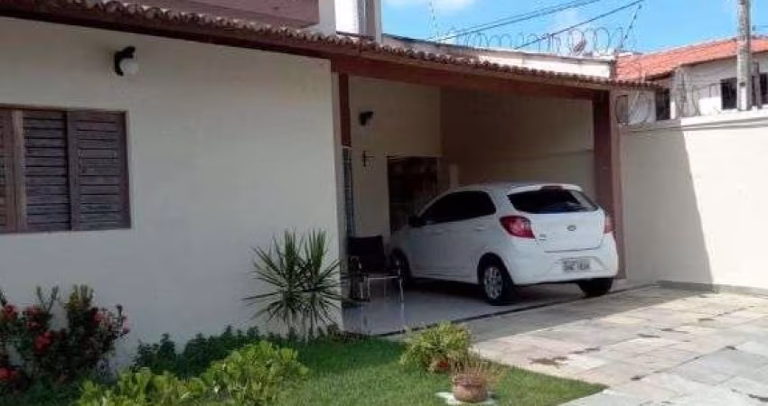 Casa com 3 dormitórios à venda, 332 m² por R$ 650.000,00 - Nova Parnamirim - Parnamirim/RN