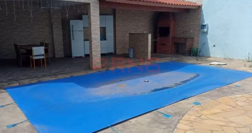 Casa térrea a venda 3 suítes , 12 vagas , piscina , churrasqueira , 200m² na vila romero