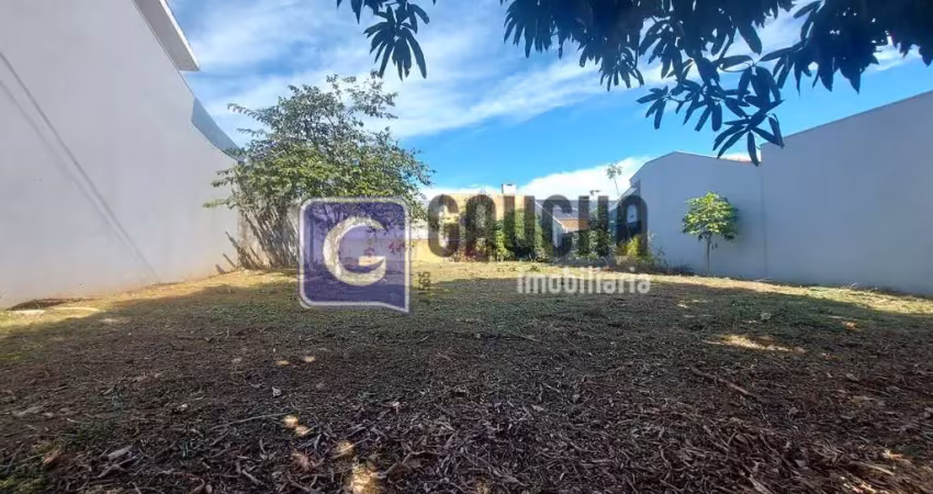 Terreno em condomínio fechado à venda no Parque Verde, Cascavel 
