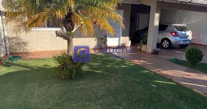 Casa com 3 quartos à venda no Maria Luiza, Cascavel 