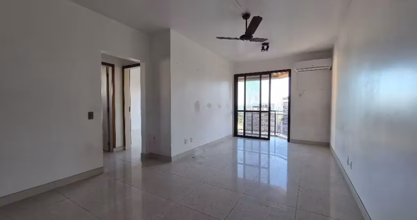 Apartamento 2 dormitórios com sacada no centro de florianópolis