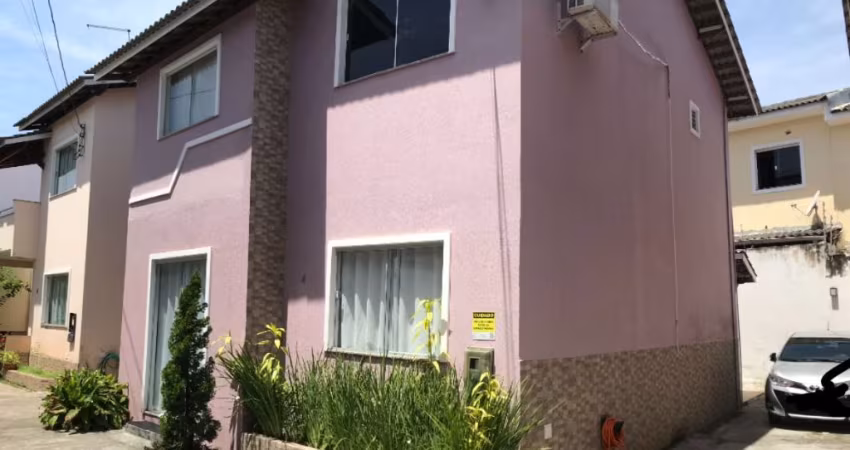 Casa com 3 quartos à venda na Rua Milena Ramone Alencar Ramos, 478, Ipitanga, Lauro de Freitas