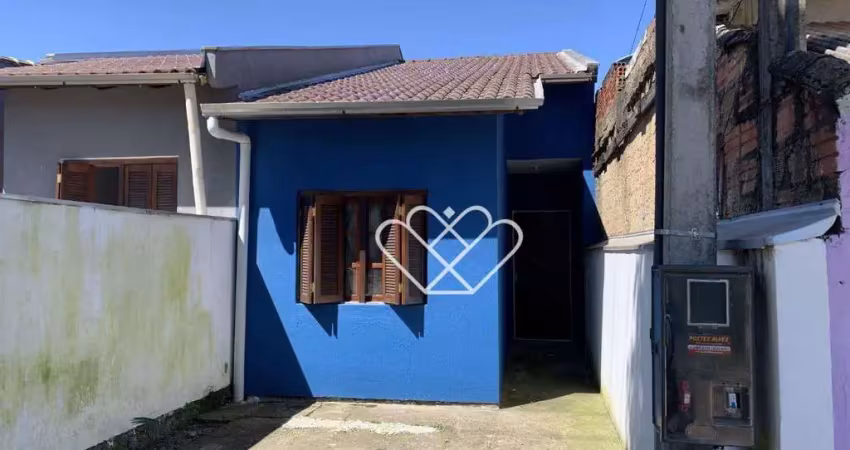 Encontre o seu novo lar: casa aconchegante com quintal em bairro tranquilo