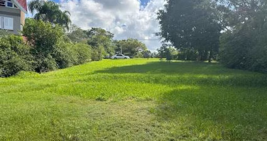 Terreno Exclusivo de 1500m² em Condomínio de Alto Padrão
