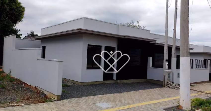 Casa com 2 dormitórios e quintal: conforto e praticidade para sua família