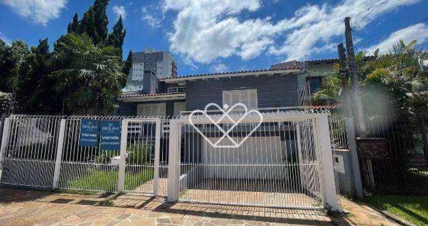 Casa com 3 Dormitórios, Suíte e Área Gourmet no Centro de Gravataí: Conforto e Praticidade