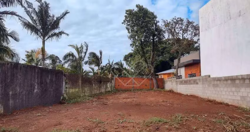 Terreno amplo e escriturado à venda – pronto para construir, próximo à dorival e ao centro