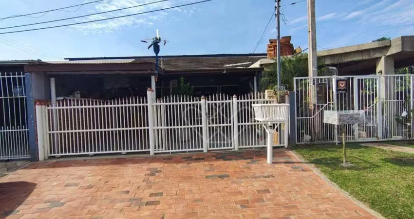Casa à venda no morada dos sobrados com 2 dormitórios e espaço gourmet