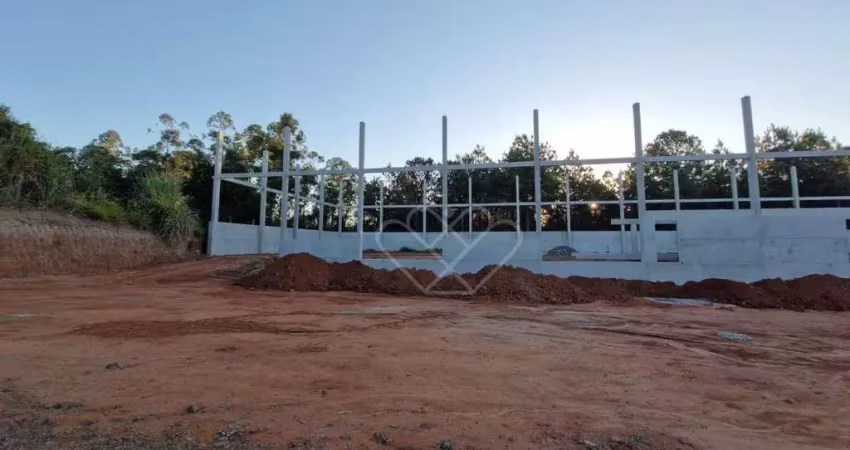 Pavilhão comercial com 700m² na costa do ipiranga – espaço ideal para o seu negócio