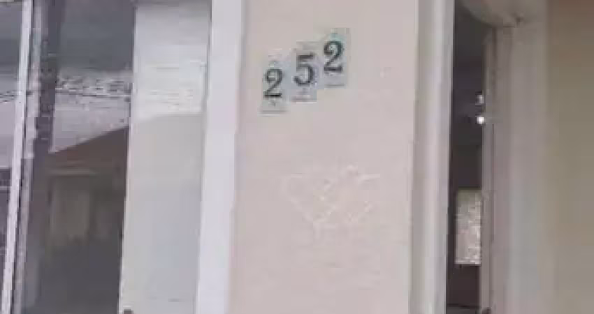 Casa térrea com 2 dormitórios para aluguel na vila regina, em cachoeirinha