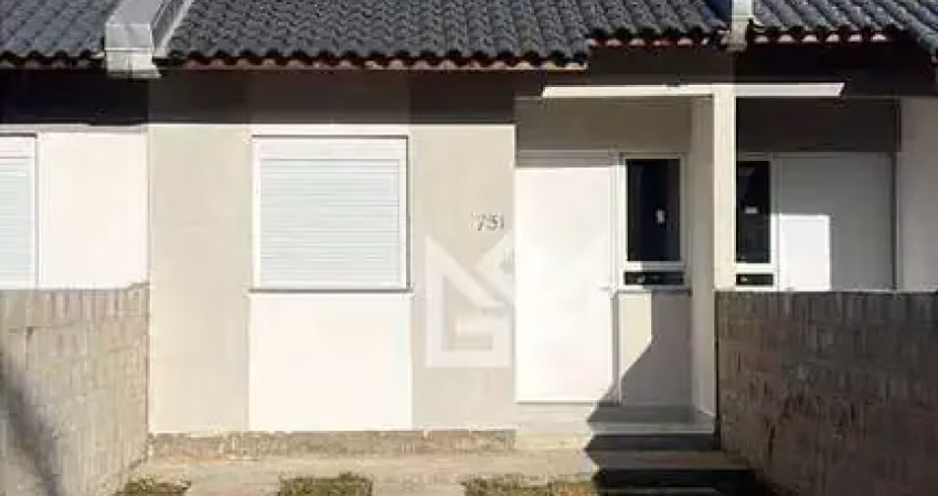 Casa com quintal e vaga no bairro itacolomi em gravataí
