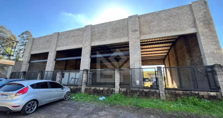 Pavilhão com mezanino e 6 vagas no bairro santo antônio