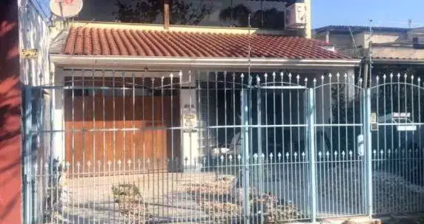Casa à venda no bairro rubem berta em porto alegre com excelente área e suíte