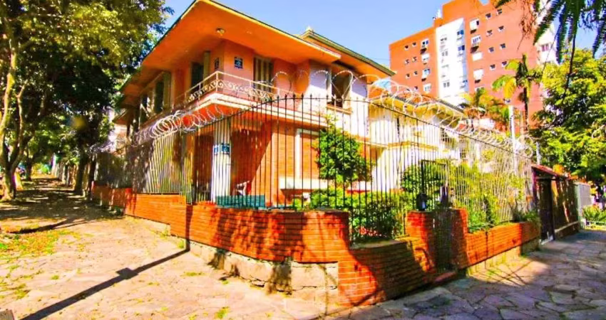 Casa em condomínio fechado com 4 quartos à venda na Rua Dário Pederneiras, Petrópolis, Porto Alegre