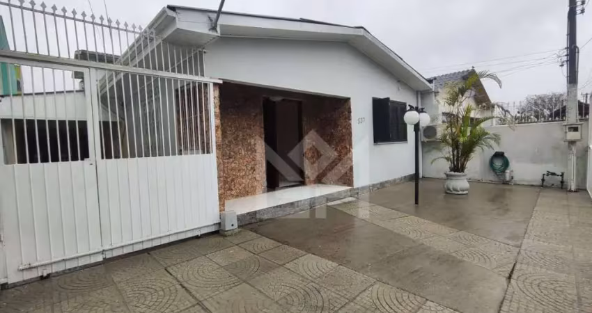 Casa semi mobiliada no bairro vila monte carlo em cachoeirinha
