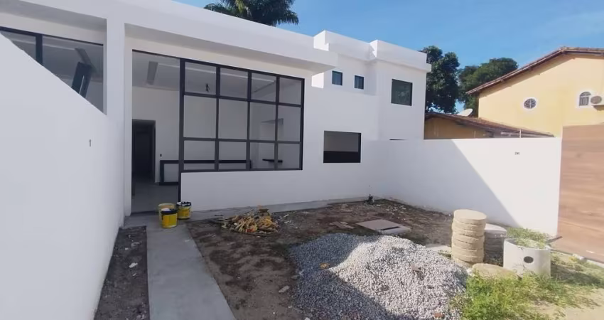 Casa para Venda em Rio das Ostras, Extensão do bosque, 3 dormitórios, 1 suíte, 2 banheiros, 2 vagas
