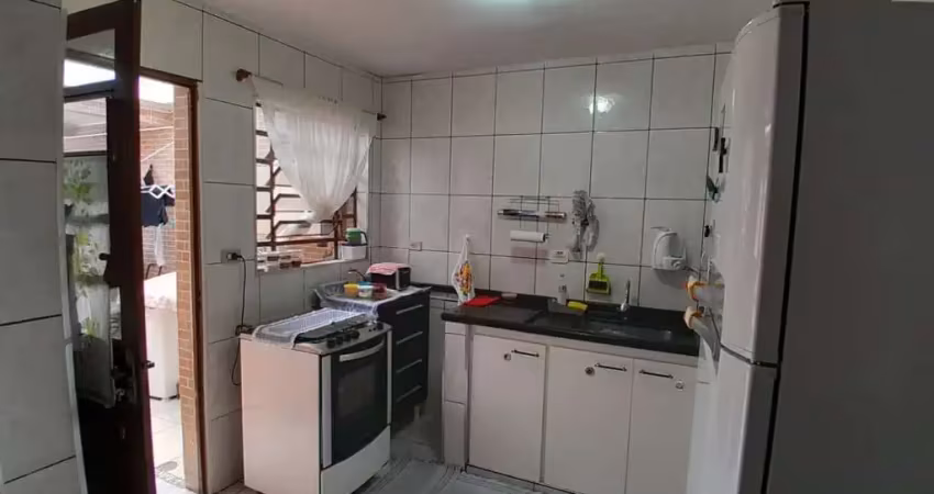 Casa com 2 quartos à venda na Rua Oswaldo Brandão, 145, Itaquera, São Paulo