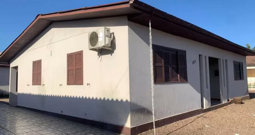 Casa para locação em sombrio, nova guarita, 4 dormitórios, 1 banheiro, 1 vaga