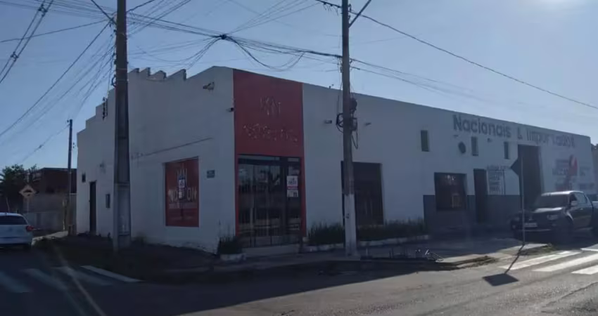 Sala comercial para locação em sombrio, são luiz, 2 banheiros