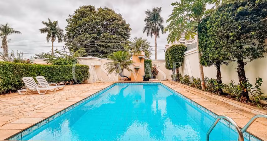Casa no Bairro Saudade com Hidromassagem