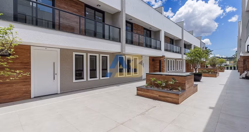 Casa com 3 Suítes à venda, 271 m² por R$ 2.069.457 - Santo Inácio - Curitiba/PR