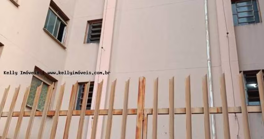 Apartamento para Venda em Presidente Prudente, Jardim Itatiaia, 2 dormitórios, 1 banheiro, 1 vaga