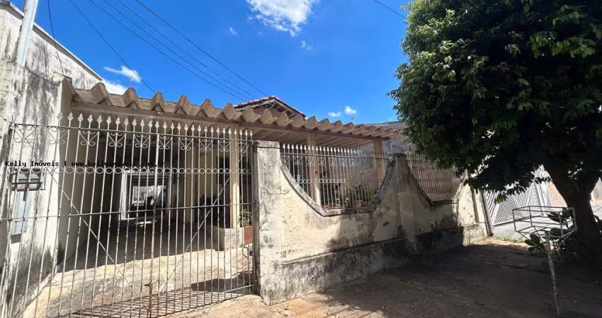 Casa para Venda em Presidente Prudente, Parque São Judas Tadeu, 2 dormitórios, 1 banheiro, 2 vagas