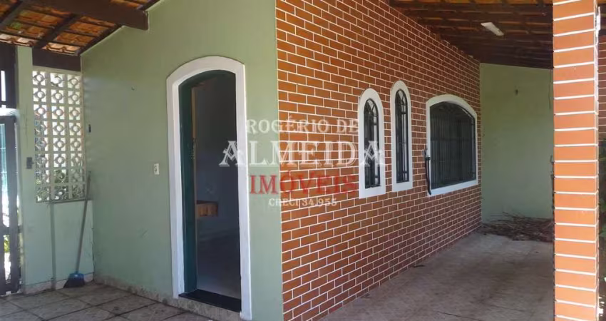 Casa com 2 dormitórios na praia de Itanhaém