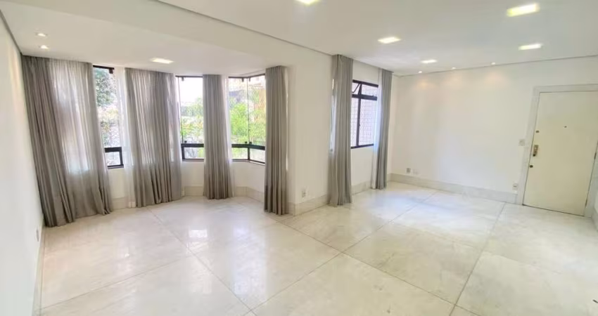 Apartamento 04 quartos, 02 vagas, próximo ao comércio, Bairro Santo Antônio