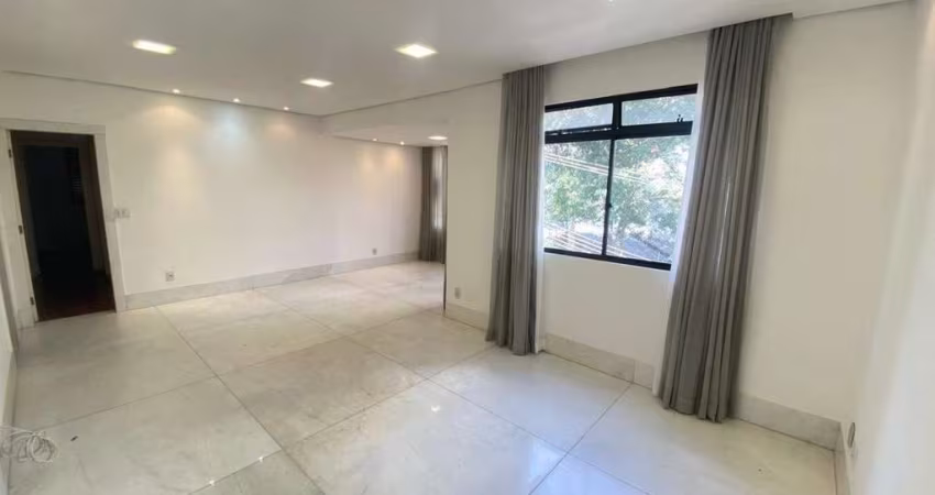 Apartamento 04 quartos, 02 vagas, próximo ao comércio, Bairro Santo Antônio