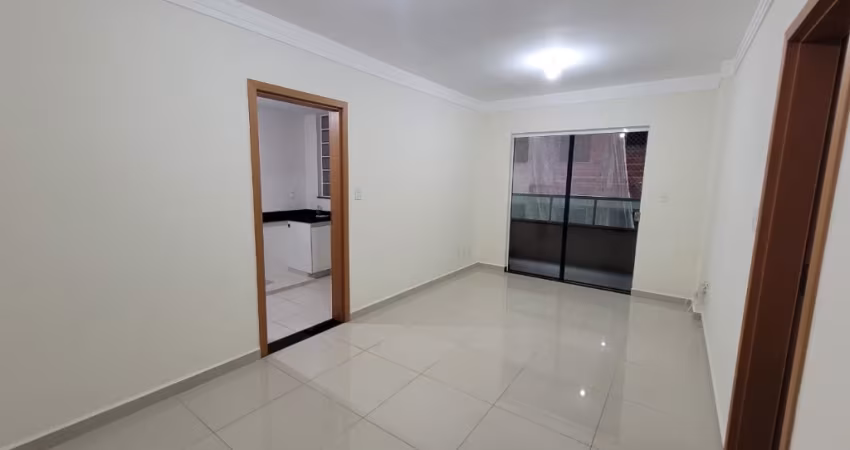 Apartamento à venda de dois quartos no bairro Finotti