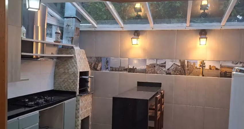 Excelente Sobrado em Condomínio Fechado