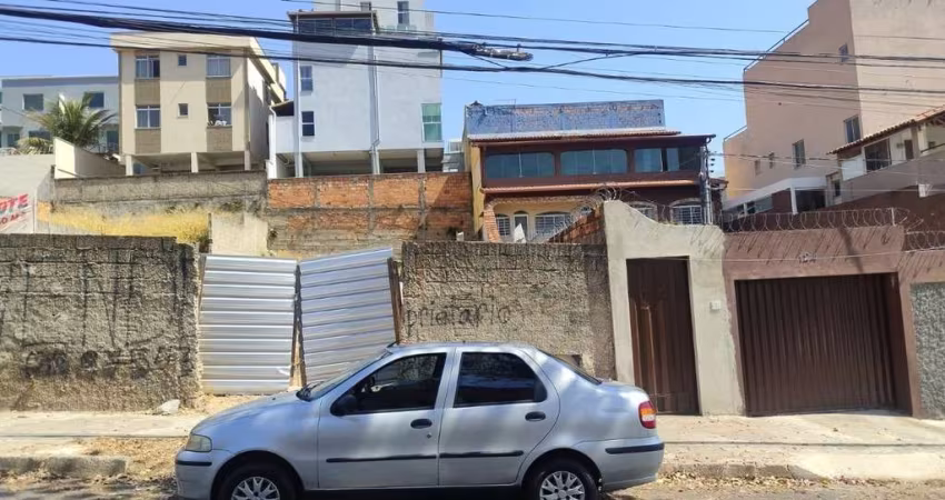 Terreno à venda na Olbiano Sausmikat, --, Heliópolis, Belo Horizonte