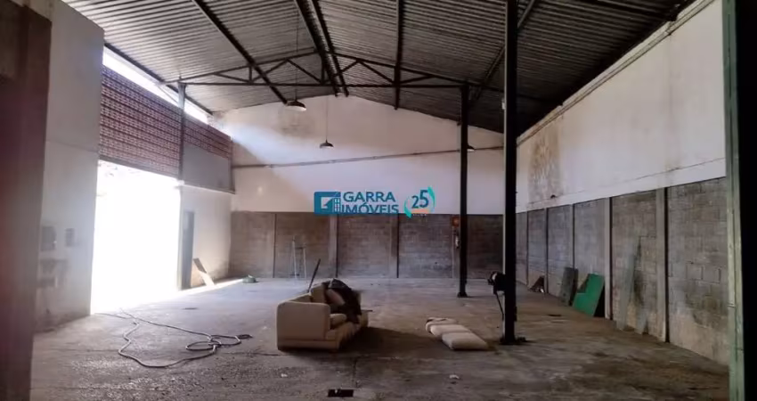 Barracão / Galpão / Depósito para alugar na Artur Guimarães, --, Santa Cruz, Belo Horizonte